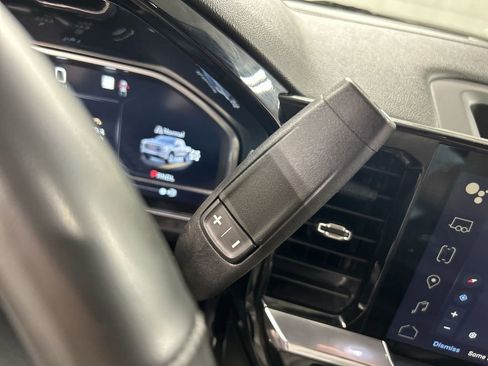Used 2023 GMC Sierra 1500 Elevation AWD/4WD image 17
