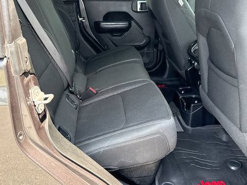 Used 2021 Jeep Gladiator Sport w/ Quick Order Package 24Q 80Th AWD/4WD image 15