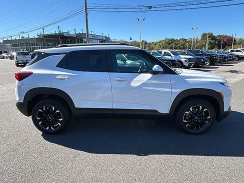 Certified 2023 Chevrolet TrailBlazer LT w/ Convenience Package image 8