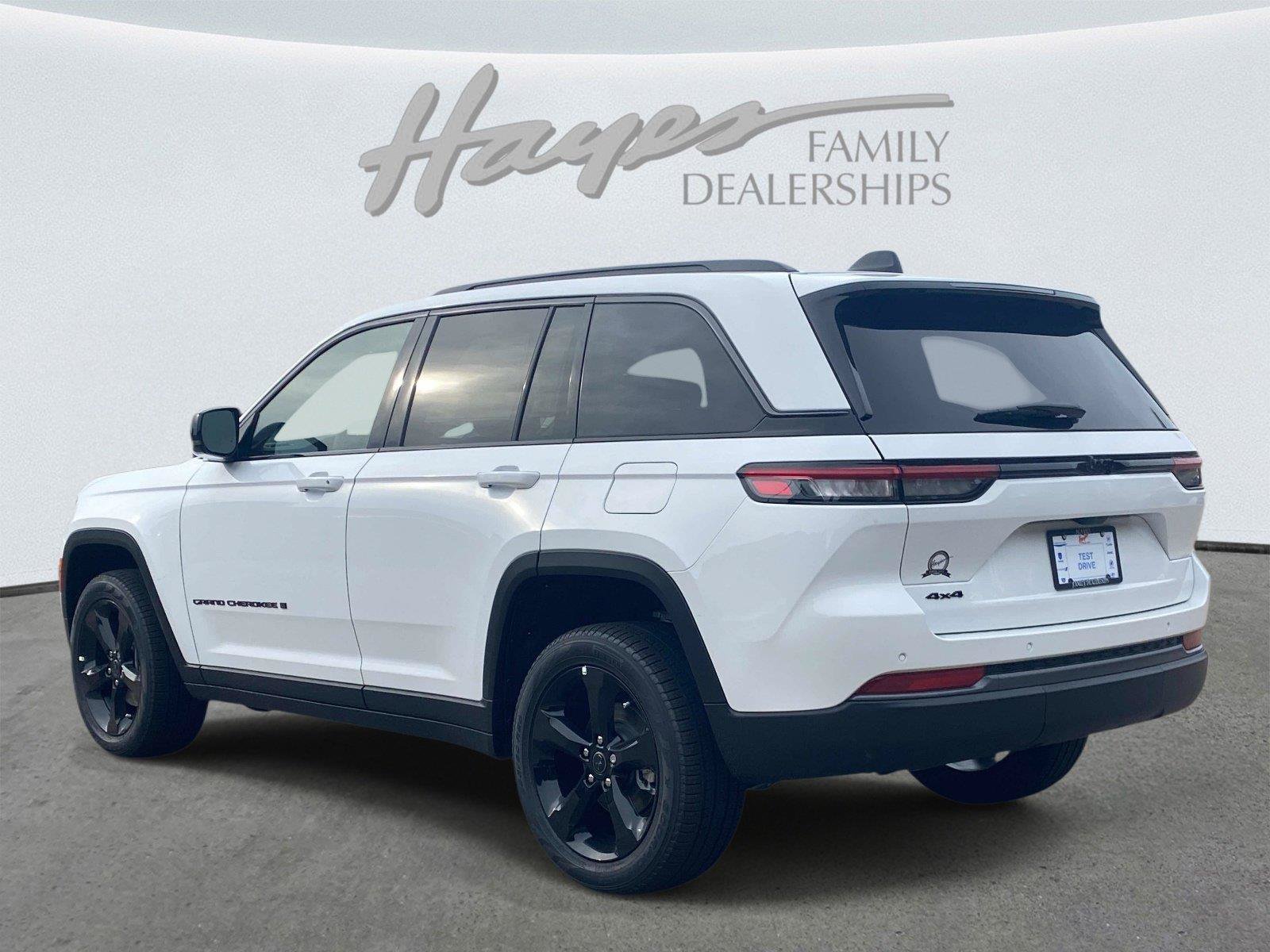 New 2027 Jeep Grand Cherokee Limited AWD/4WD image 5