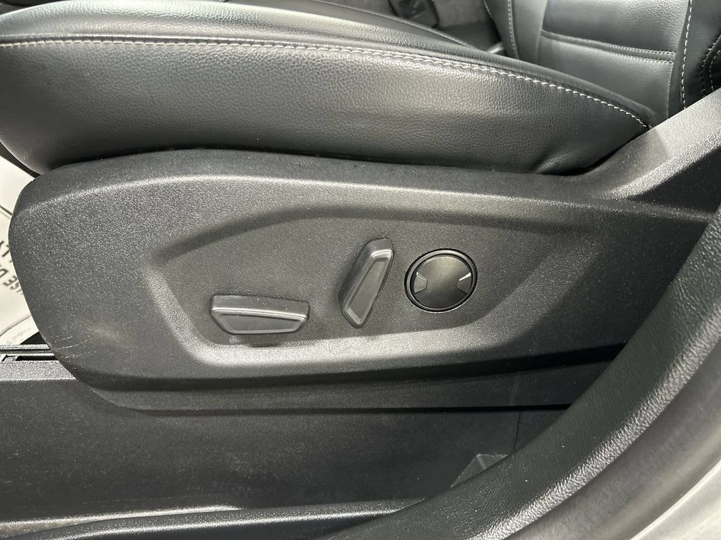 Used 2024 Ford Edge SEL w/ Convenience Package AWD/4WD image 10