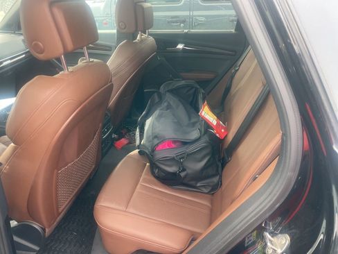 Used 2020 Audi Q5 e Premium Plus w/ Premium Plus Package image 12