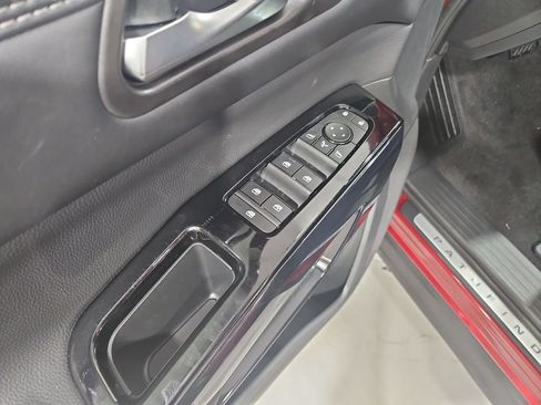 New 2026 Nissan Pathfinder Platinum AWD/4WD image 12
