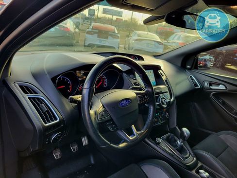 Used 2016 Ford Focus RS image 4