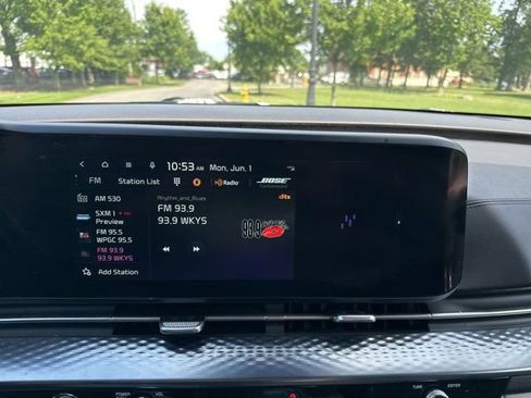 Used 2023 Kia Carnival SX Prestige FWD image 45