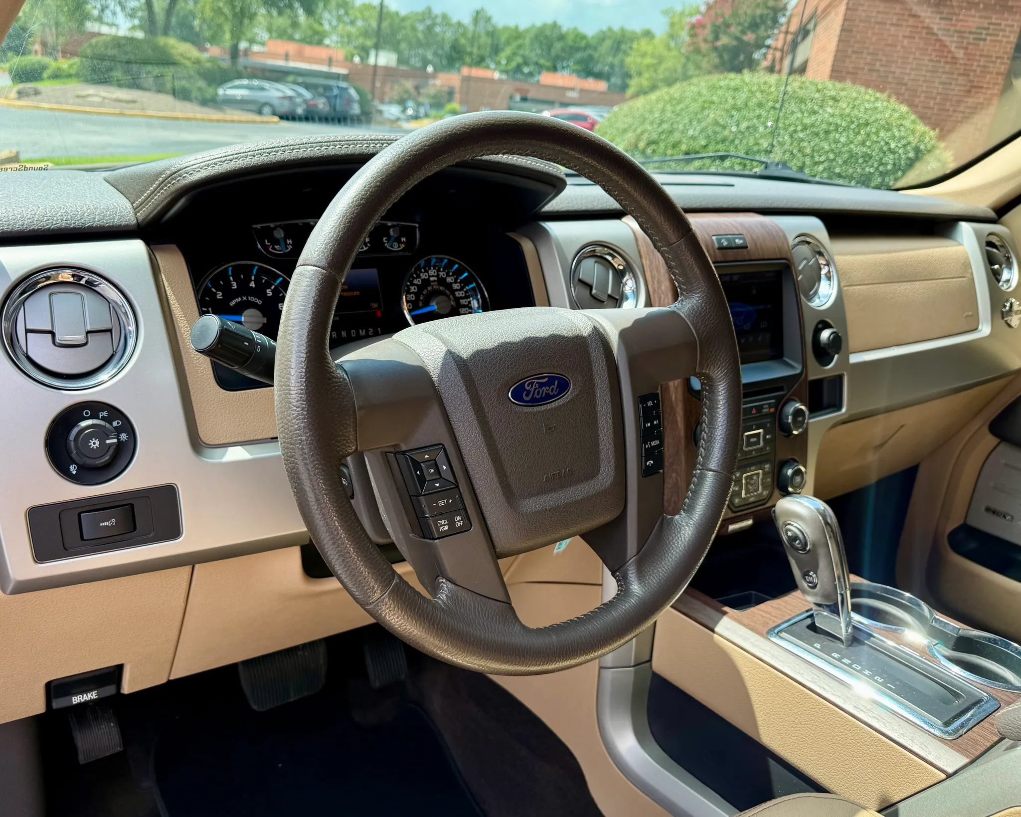 Used 2013 Ford F150 Lariat w/ Luxury Equipment Group AWD/4WD image 17