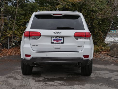 Used 2018 Jeep Grand Cherokee Limited image 25