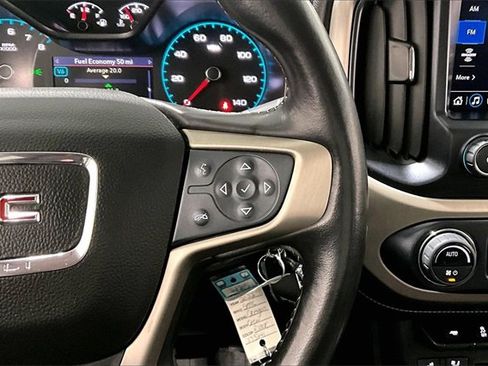 Used 2022 GMC Canyon Denali image 13