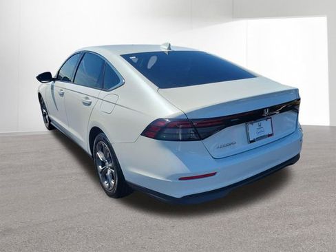 Certified 2023 Honda Accord EX image 16