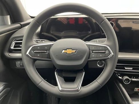 New 2026 Chevrolet Traverse LT image 11