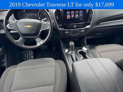 Used 2019 Chevrolet Traverse LT FWD image 14