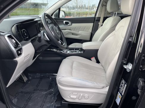 Used 2023 Kia Sorento SX Prestige image 11