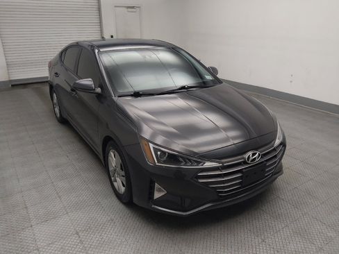 Used 2020 Hyundai Elantra SEL FWD image 13