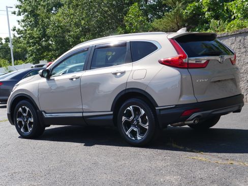 Used 2019 Honda CR-V Touring image 4