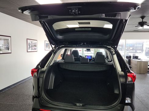 Certified 2025 Toyota RAV4 XLE AWD/4WD image 26