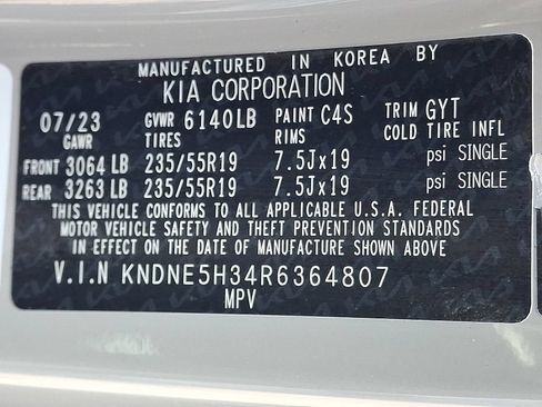 Certified 2024 Kia Carnival SX FWD image 28