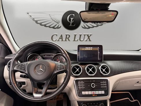 Used 2019 Mercedes-Benz GLA 250 w/ Premium Package image 10