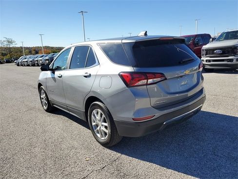 Used 2023 Chevrolet Equinox LT w/ Driver Convenience Package image 6