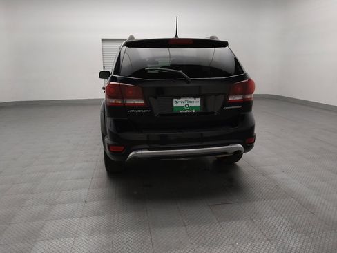 Used 2019 Dodge Journey Crossroad w/ Family Entertainment Group FWD image 6