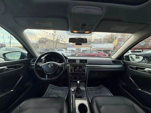 Used 2017 Volkswagen Passat 1.8T SE image 54