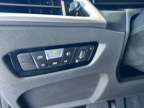 New 2026 BMW 330i Sedan w/ Premium Package image 19