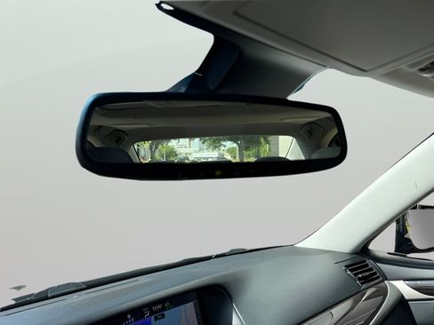 Used 2017 Lexus LS 460 RWD image 9