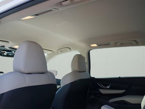 Used 2024 Subaru Ascent Limited image 8