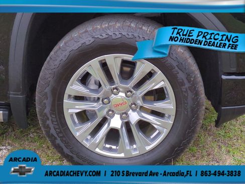 Used 2024 GMC Sierra 1500 Denali w/ Denali Reserve Package AWD/4WD image 11