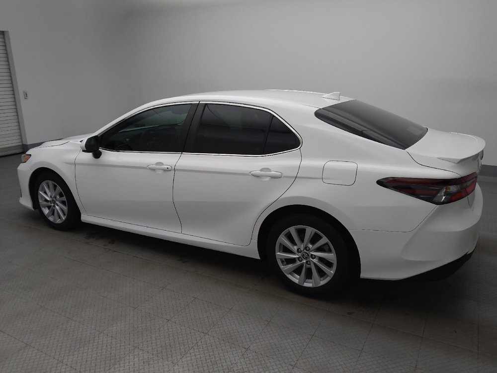 Used 2023 Toyota Camry LE FWD image 3