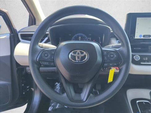 Used 2026 Toyota Corolla LE FWD image 11