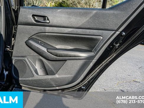 Used 2025 Nissan Altima 2.5 SV image 52