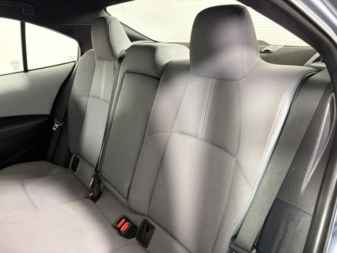 Used 2024 Toyota Corolla SE w/ SE Convenience Package FWD image 18
