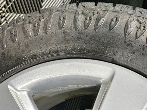 Used 2018 Chevrolet Tahoe LT w/ Max Trailering Package image 33