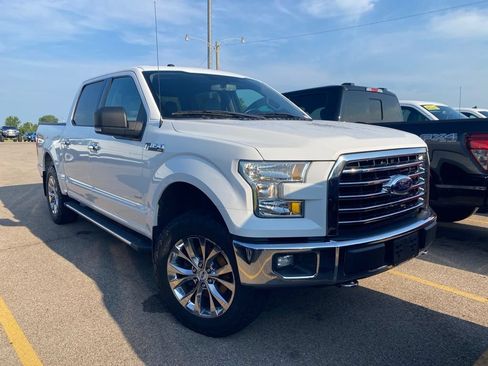 Used 2016 Ford F150 XLT w/ Equipment Group 302A Luxury AWD/4WD image 3