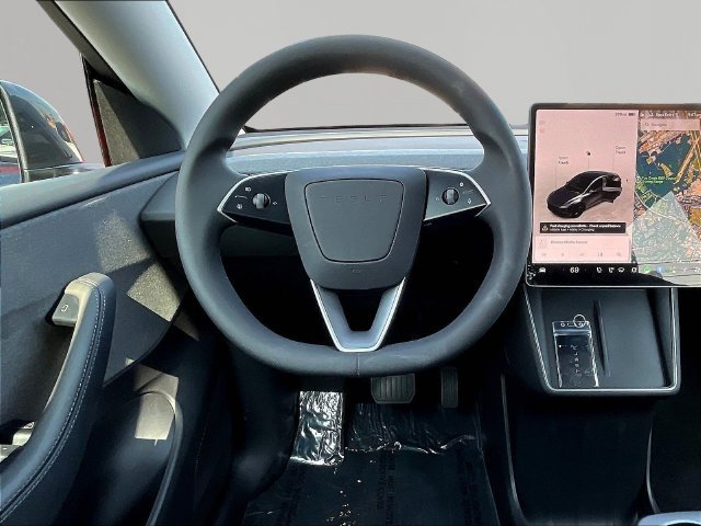 Used 2026 Tesla Model Y 2WD image 10