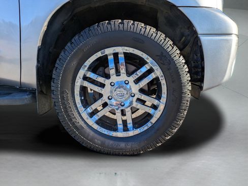 Used 2013 Toyota Tundra Limited image 11