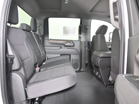 Used 2026 Chevrolet Silverado 3500 LT w/ Convenience Package AWD/4WD image 16