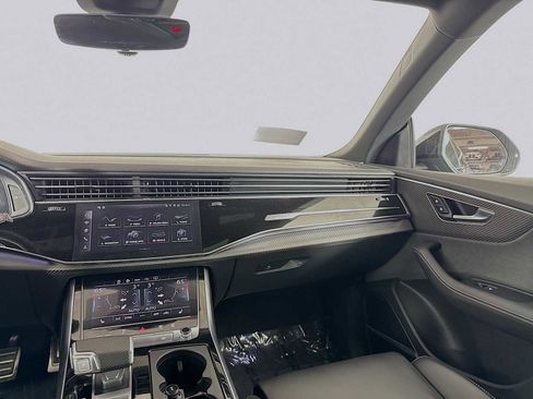 Used 2024 Audi SQ8 Premium Plus AWD/4WD image 25