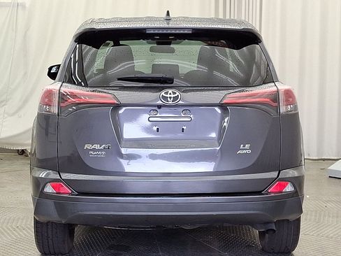 Used 2018 Toyota RAV4 LE w/ All Weather Liner Package AWD/4WD image 23