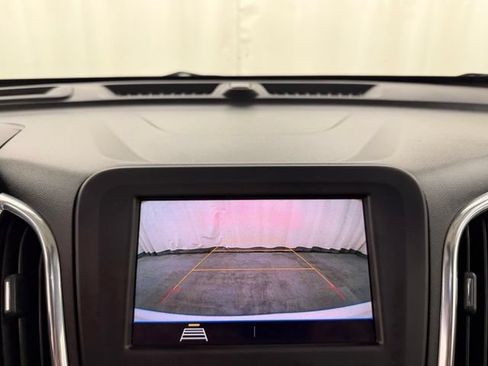 Used 2020 Chevrolet Equinox LT AWD/4WD image 24