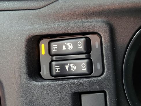 Used 2023 Subaru Impreza Premium image 18