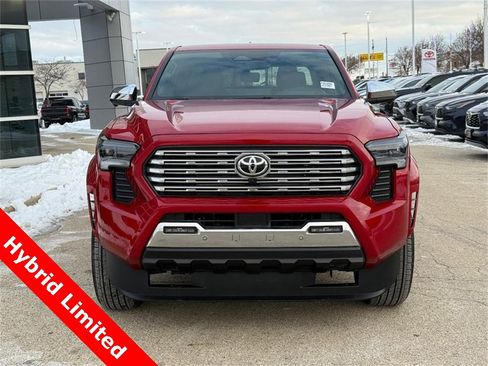Used 2024 Toyota Tacoma Limited image 8