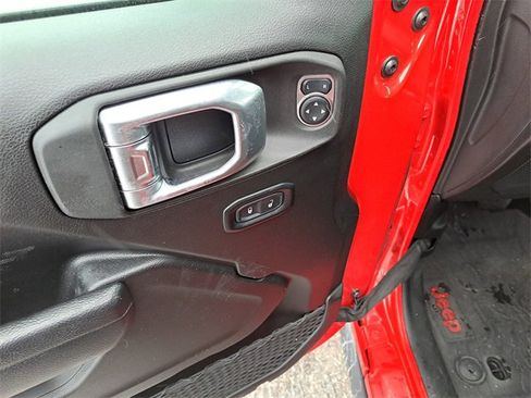 Used 2022 Jeep Wrangler Unlimited Rubicon w/ Steel Bumper Group image 20