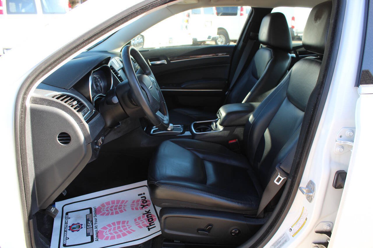 Used 2016 Chrysler 300 Limited AWD/4WD image 7