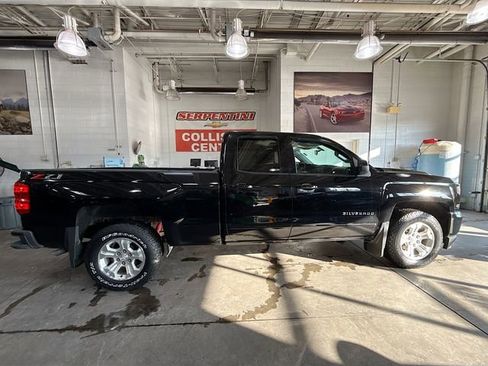 Used 2018 Chevrolet Silverado 1500 LT w/ All Star Edition image 5