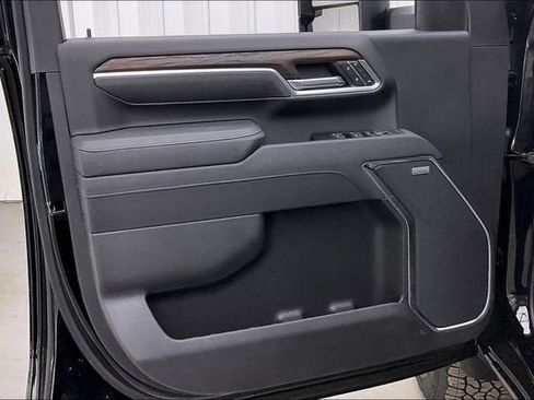 New 2026 GMC Sierra 2500 SLT w/ SLT Premium Package image 10