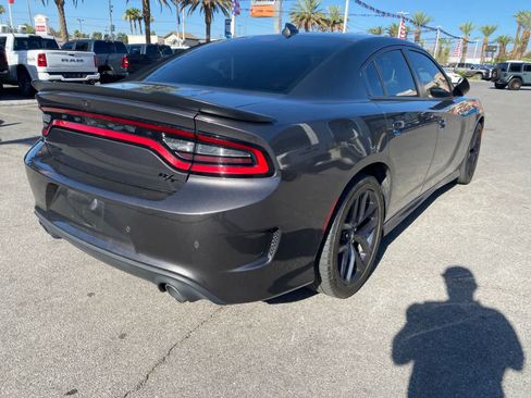 Used 2022 Dodge Charger R/T w/ Plus Group RWD image 6