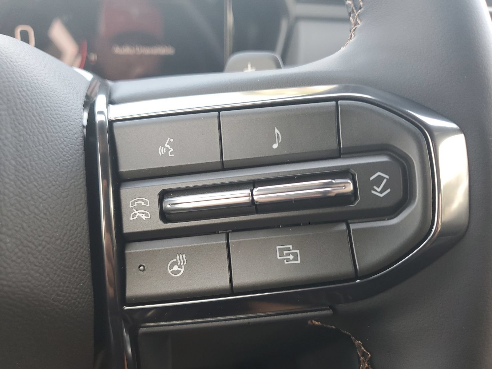 New 2027 GMC Terrain AT4 w/ LPO, Floor Liner Package AWD/4WD image 20