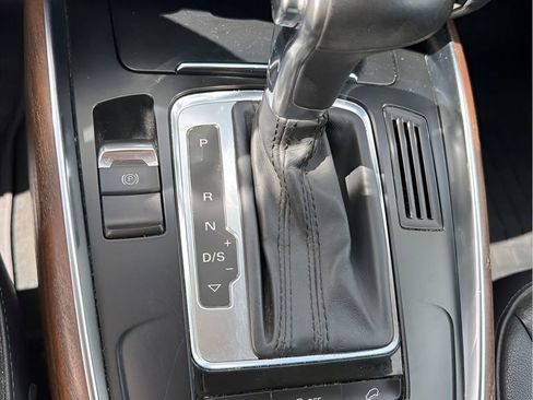 Used 2013 Audi Q5 2.0T Premium image 10