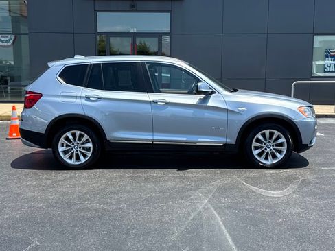 Used 2013 BMW X3 xDrive28i AWD/4WD image 2